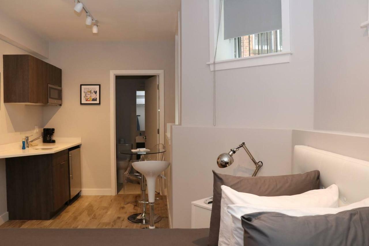 A Stylish Stay W/ A Queen Bed, Heated Floors.. #3 Brookline Exterior foto